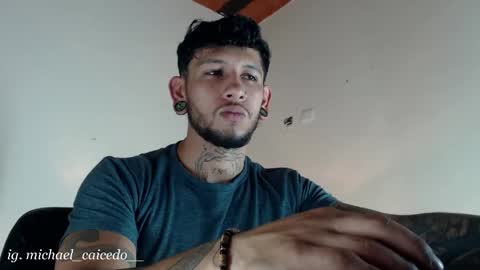 Michael Caicedo online show from 05-11-26, 03:01