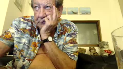 Jacques online show from 07-26-26, 01:47