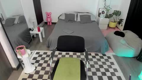 Jade  independent model online show from 02-12-26, 12:22