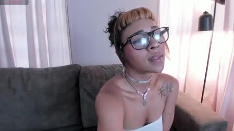 jade_star__ online show from 05-19-26, 09:54