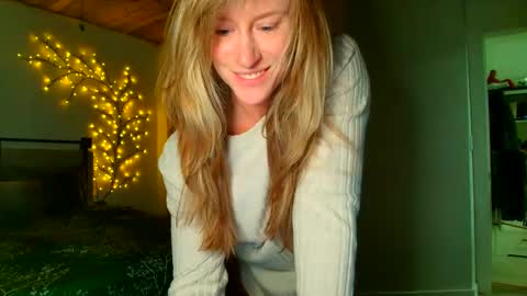 jadeamaryllis_ online show from 04-04-26, 02:14