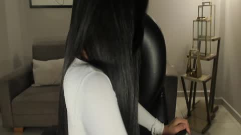 JADE EVANS online show from 04-15-26, 08:09