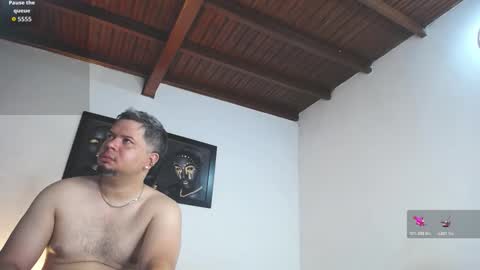 Snapshot of jadestone69 chatting on 11-26-25, 11:44 jadeStone69 online show from 11-26-25, 11:44