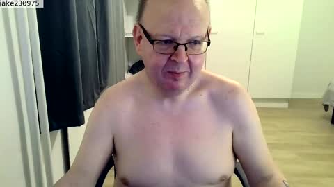 Jake2309 online show from 04-11-26, 06:45