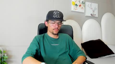 Snapshot of jake_miller__ chatting on 05-09-26, 07:30 Jake online show from 05-09-26, 07:30