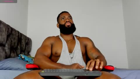 Snapshot of james_bbcmuscle chatting on 03-11-26, 10:43 James BBC online show from 03-11-26, 10:43