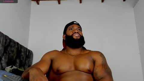 Snapshot of james_bbcmuscle chatting on 03-25-26, 11:05 James BBC online show from 03-25-26, 11:05