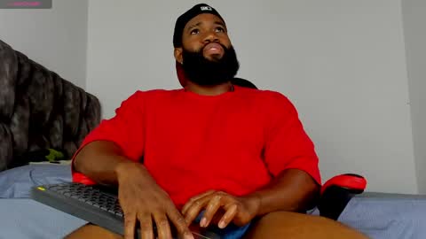 Snapshot of james_bbcmuscle chatting on 03-26-26, 04:45 James BBC online show from 03-26-26, 04:45