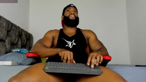 Snapshot of james_bbcmuscle chatting on 04-05-26, 09:56 James BBC online show from 04-05-26, 09:56