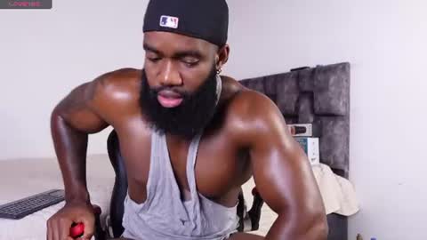 Snapshot of james_bbcmuscle chatting on 07-09-26, 12:31 James BBC online show from 07-09-26, 12:31