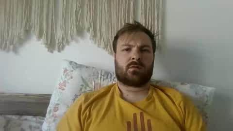 Snapshot of james_heron chatting on 06-06-26, 09:36 James Heron online show from 06-06-26, 09:36