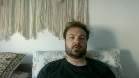 Snapshot of james_heron chatting on 06-19-26, 05:45 James Heron online show from 06-19-26, 05:45