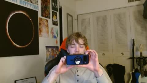 James Blond online show from 04-21-26, 01:18