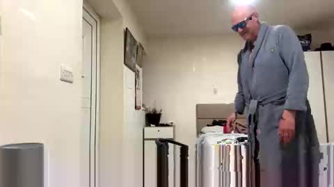 Snapshot of jamesoil632 chatting on 03-30-26, 08:10 jamesoil632 online show from 03-30-26, 08:10