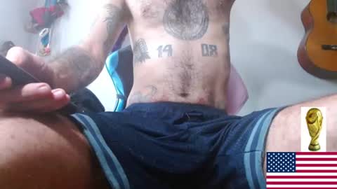 Snapshot of jammes_owen chatting on 06-19-26, 06:01 Jammes. online show from 06-19-26, 06:01