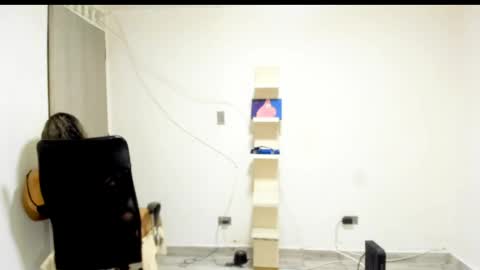 jan_milkhot online show from 04-13-26, 04:29