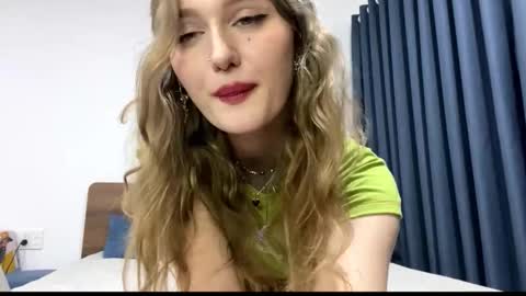 Janie online show from 03-17-26, 03:15