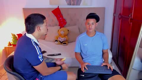 janomar01 online show from 11-23-25, 07:24