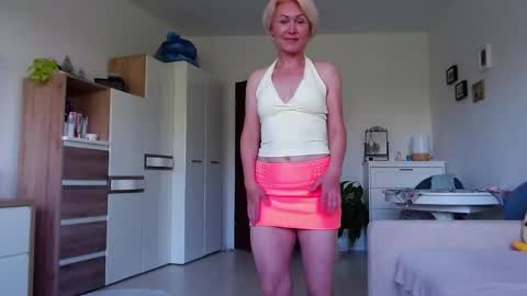 Jasmin room for people 40 online show from 05-29-26, 06:11