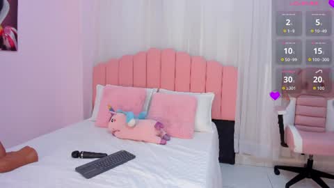 Snapshot of jasmin_evano29 chatting on 07-14-26, 05:40 online show from 07-14-26, 05:40
