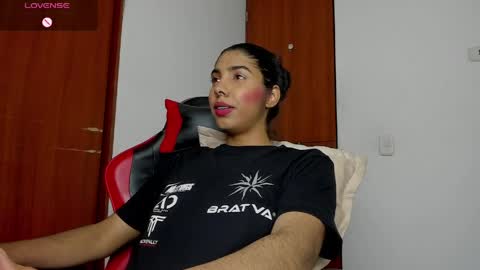 Snapshot of jasmine_bunny_ chatting on 04-30-26, 10:36 Jasmine online show from 04-30-26, 10:36