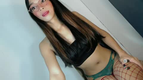 Snapshot of jasmine_on_live chatting on 06-18-26, 06:13 CUTE JANNA online show from 06-18-26, 06:13