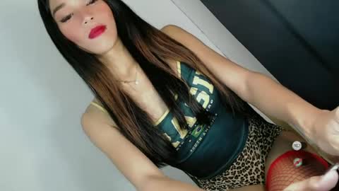 Snapshot of jasmine_on_live chatting on 07-07-26, 01:08 CUTE JANNA online show from 07-07-26, 01:08