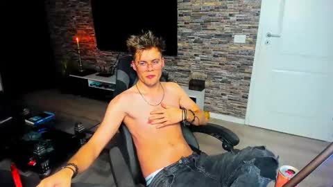 JasoN online show from 11-11-25, 10:21