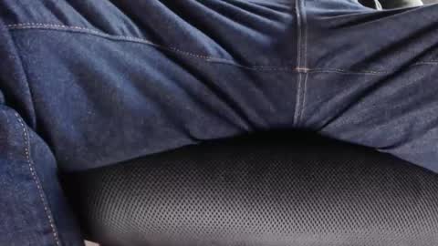 Snapshot of jasonholly chatting on 11-21-25, 06:50 Benedick Cumbersnatch online show from 11-21-25, 06:50