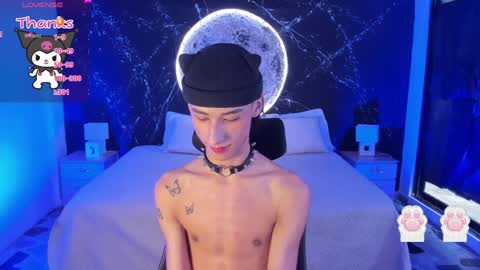 Snapshot of jaspercooper_ chatting on 01-27-25, 05:48 Jasper Cooper online show from 01-27-25, 05:48