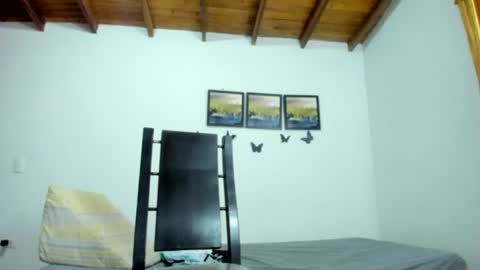 Snapshot of jave_rave chatting on 07-10-26, 11:18 jave_rave online show from 07-10-26, 11:18