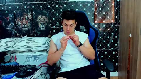 Javier online show from 03-03-26, 06:47