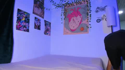 Snapshot of jaxjinx_ chatting on 05-17-26, 01:58 Jax and Jinx online show from 05-17-26, 01:58