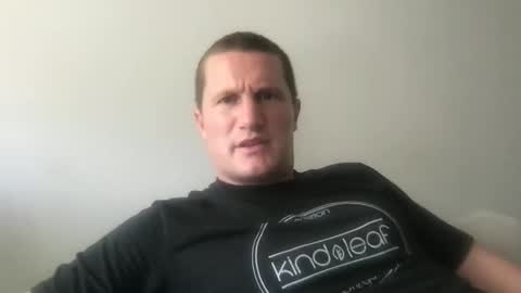 Snapshot of jaycup1989 chatting on 04-29-26, 04:11 jaycup1989 online show from 04-29-26, 04:11