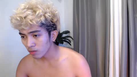 jaysee_hugecox online show from 06-04-26, 09:37