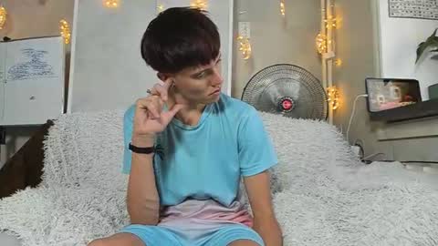 Snapshot of jealousangel chatting on 07-31-26, 10:09 Angel online show from 07-31-26, 10:09