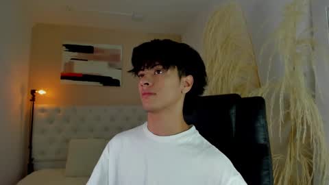 J E A N online show from 12-04-24, 11:13