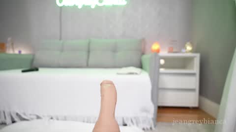 Bianca online show from 02-12-25, 10:26