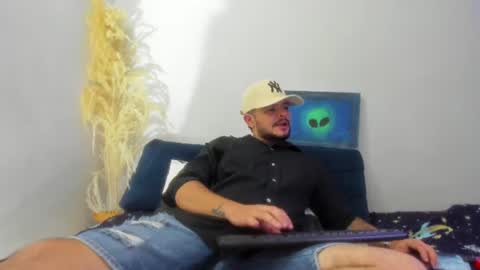 Jean alex  online show from 06-13-26, 02:09