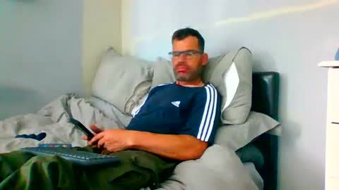 Snapshot of jediknight2 chatting on 06-27-26, 09:58 Matt online show from 06-27-26, 09:58