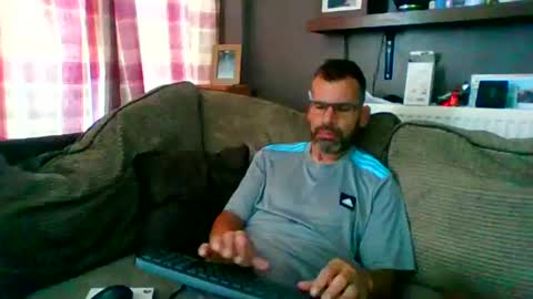 Snapshot of jediknight2 chatting on 08-01-26, 11:31 Matt online show from 08-01-26, 11:31