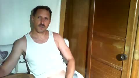 Snapshot of jef74700 chatting on 06-26-26, 05:45 Jrme online show from 06-26-26, 05:45