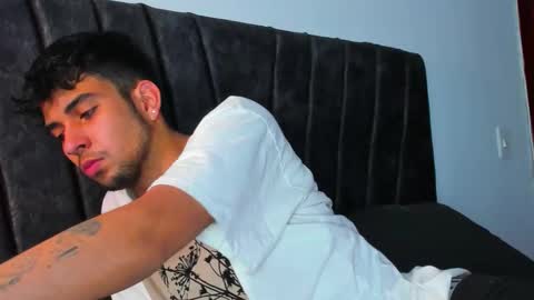 Snapshot of jei_cox chatting on 10-23-25, 11:31 jei online show from 10-23-25, 11:31