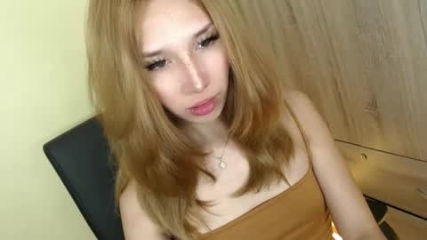 Snapshot of jejebels chatting on 01-07-26, 07:05 JEM3 online show from 01-07-26, 07:05