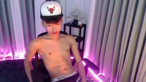jemart_urnaughtboy online show from 05-09-26, 10:31