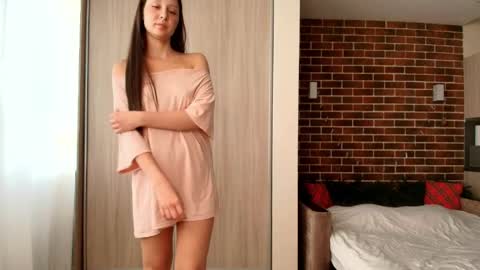 JENNY  YOUR HOME GIRL   online show from 05-17-26, 10:44