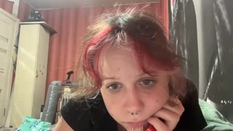 Snapshot of jenaehaby chatting on 07-07-26, 12:31 Jessica online show from 07-07-26, 12:31