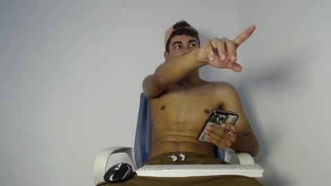 jenfrysuarez online show from 02-25-26, 10:30