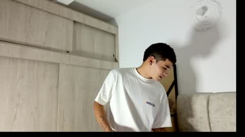 jenfrysuarez online show from 06-15-26, 11:51