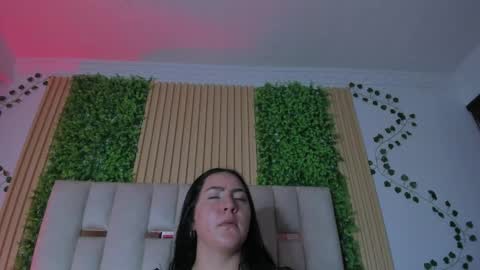 jeniferpowell_nm online show from 04-15-26, 07:58